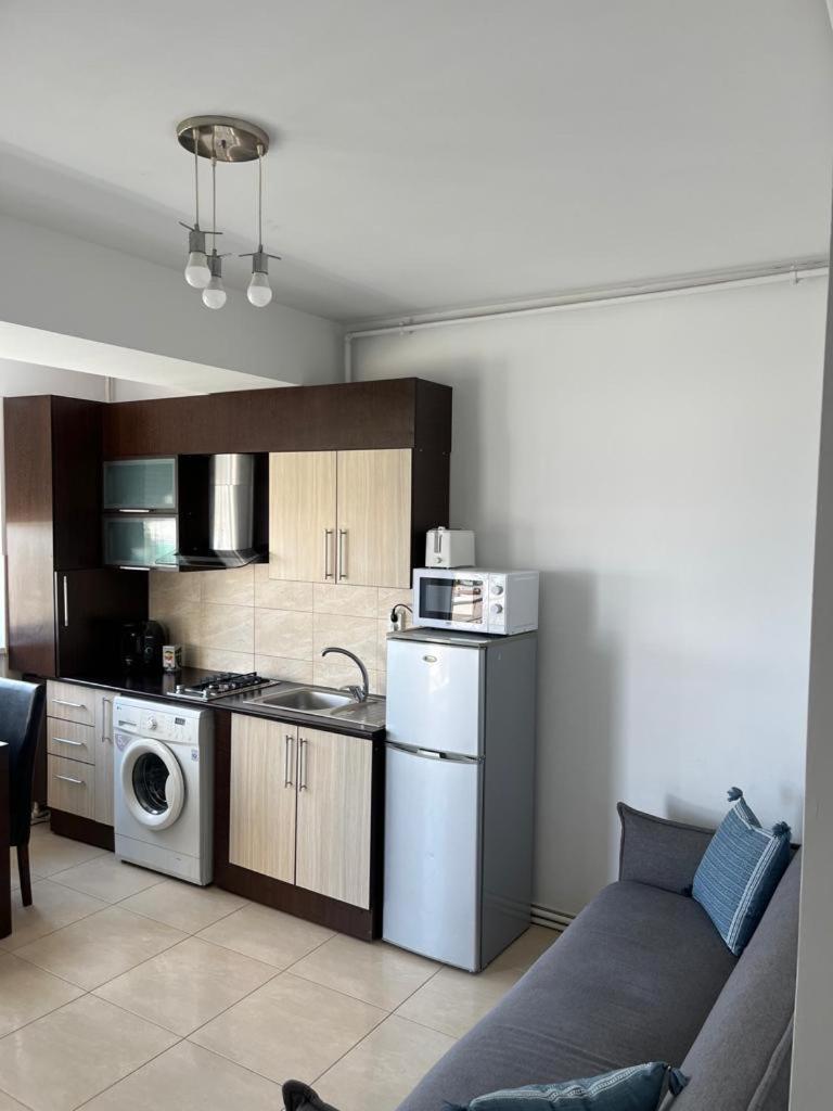 Fratellyvibe Mamaia Apartment Bagian luar foto