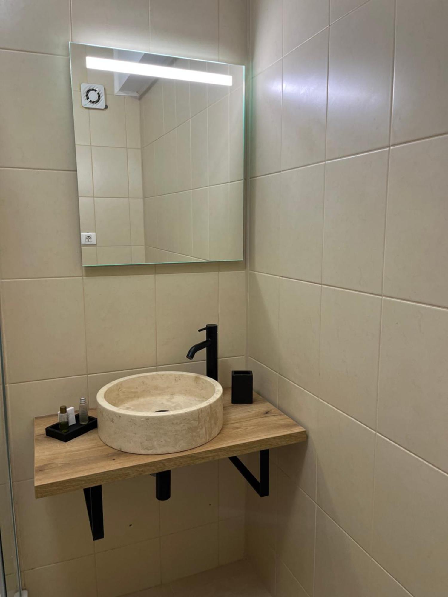 Fratellyvibe Mamaia Apartment Bagian luar foto