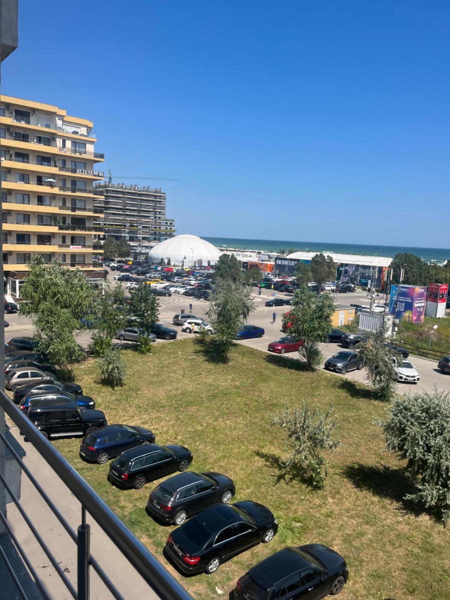 Fratellyvibe Mamaia Apartment Bagian luar foto